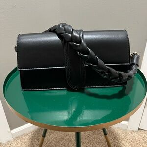 Elegant Black Braided Strap Women's Bag